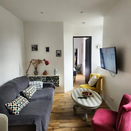 Agreable A Les Bains Apartment